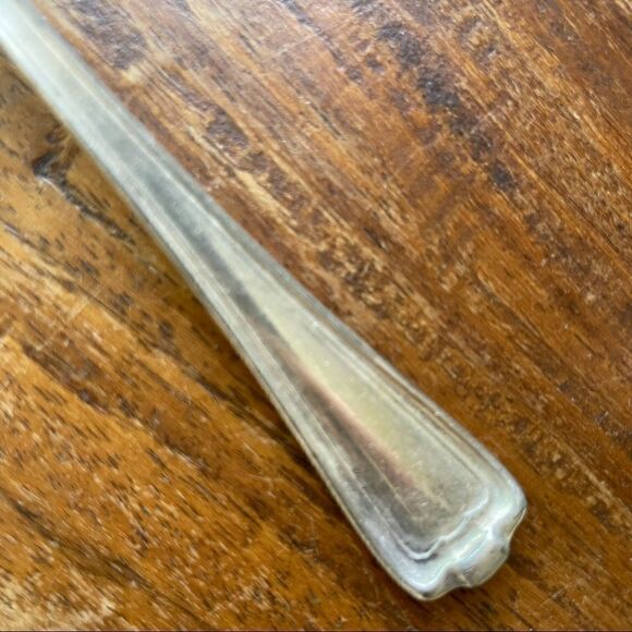 1847 Rogers Bros T Mark VS Triple Cromwell Tea Spoon - Picture 5 of 8